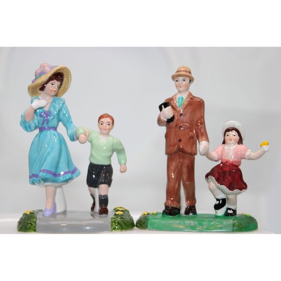 Dept 56 Snow Village - Dressed in our Easter Best, Set of 2 - Picture 2 of 6